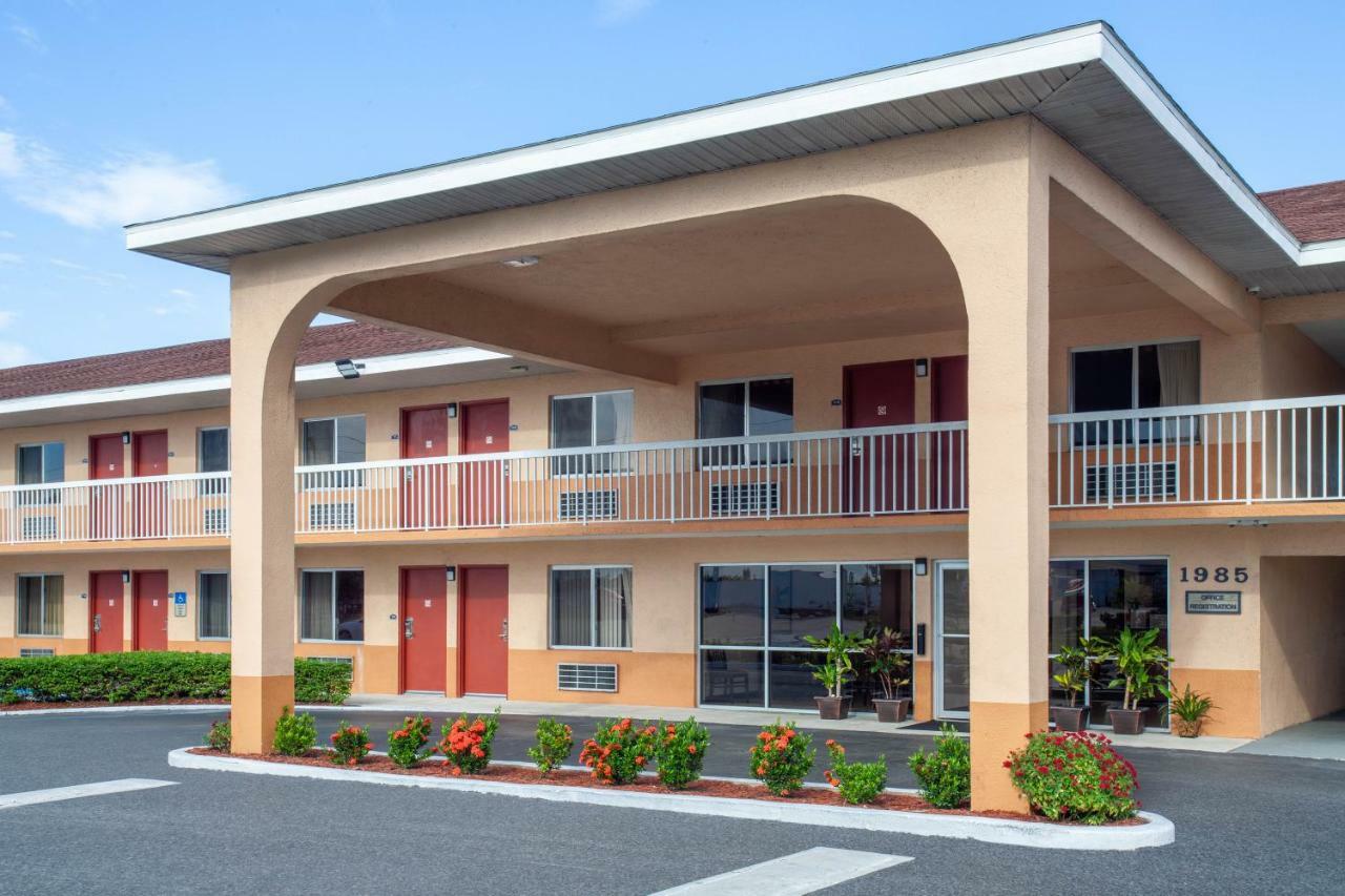 Howard Johnson By Wyndham Vero Beach/I-95 Ngoại thất bức ảnh